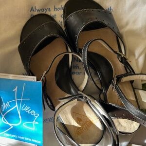 Fluevog Nataliya Fellowship sandal w/dustbag, tags, box - sz 8